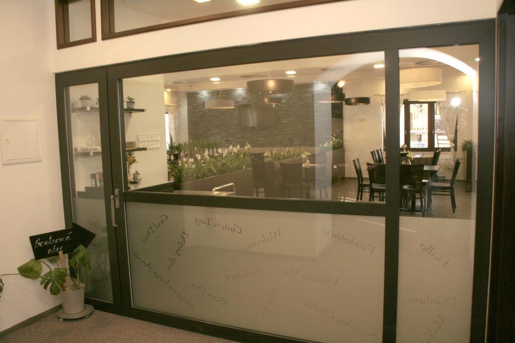 Penzion Aladdin Teplice Exterior foto