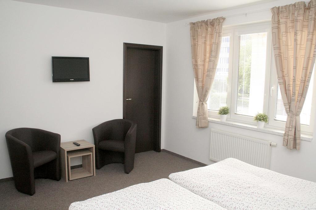 Penzion Aladdin Teplice Exterior foto