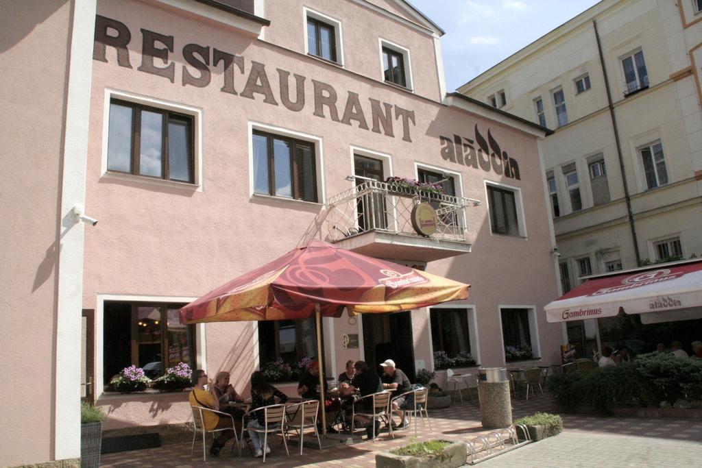 Penzion Aladdin Teplice Exterior foto