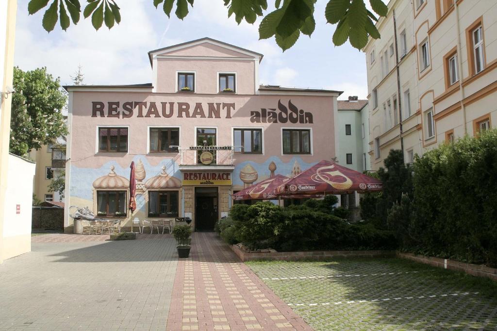 Penzion Aladdin Teplice Exterior foto